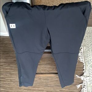 Under Armor rival slim fit joggers size medium
